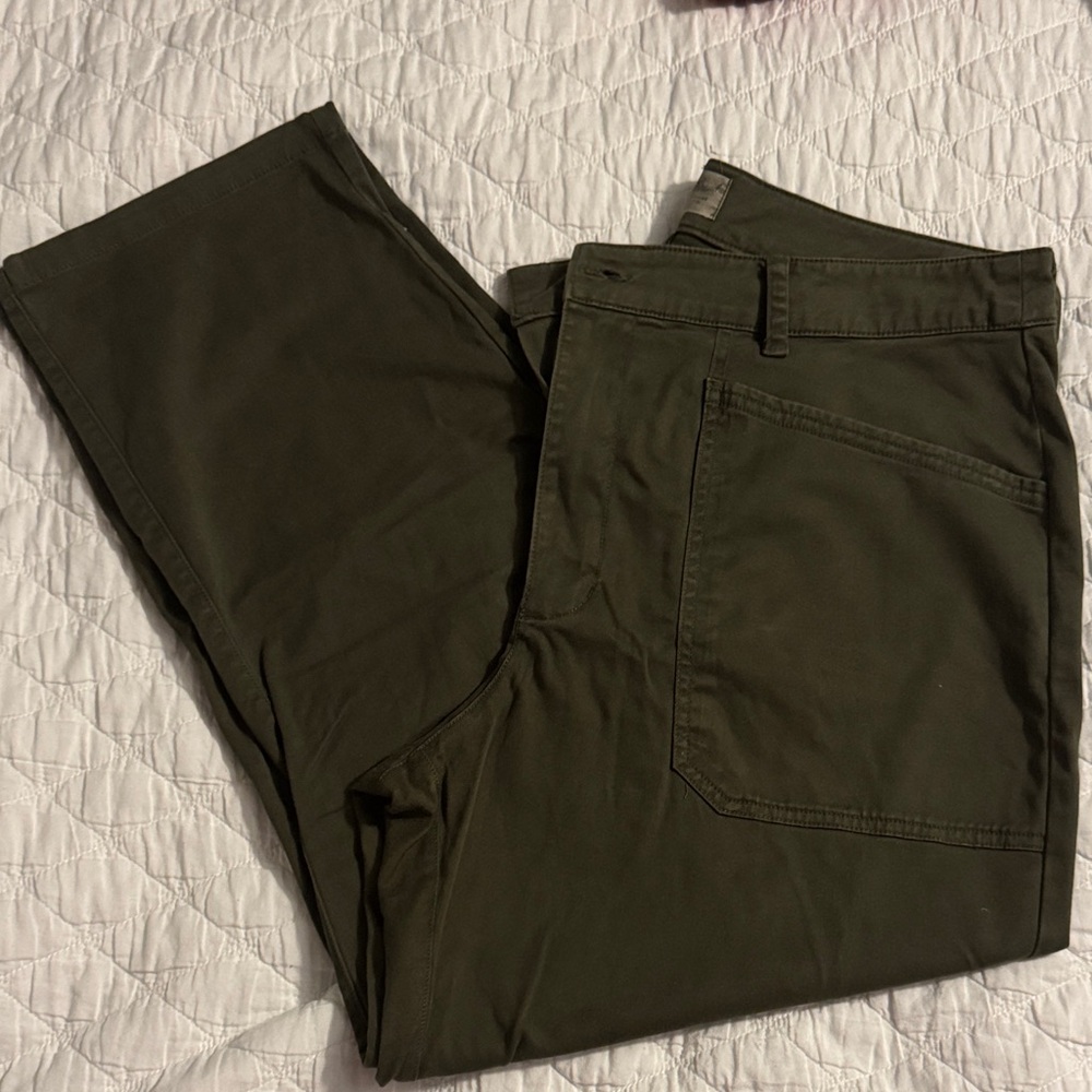 Universal Thread Women's Olive Chinos